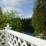 Nelijaerve Centre