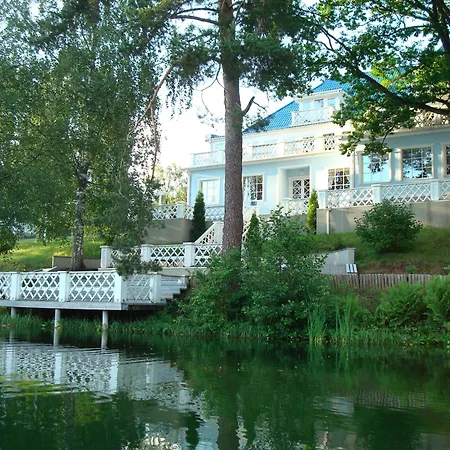 Nelijaerve Centre 홀리데이파크 *