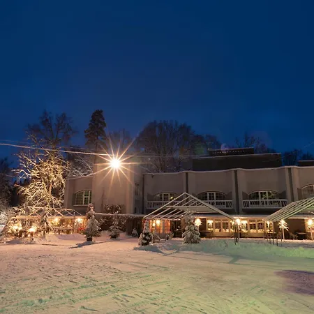 Nelijaerve Centre Kompleks wypoczynkowy *