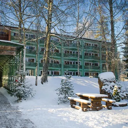 Nelijaerve Centre Tatil parkı